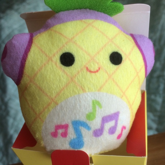 McD  Squishmallows:  Michaela and Maui - Picture 2 of 13